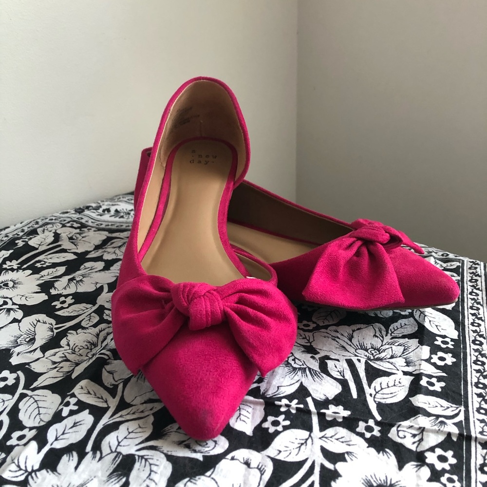 Cute pink bow flats 💕